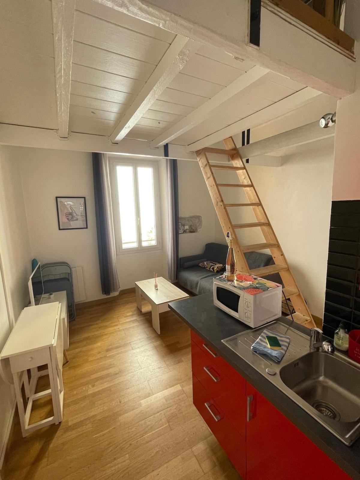 Centre A 5min Plages, Palais Et Gare *